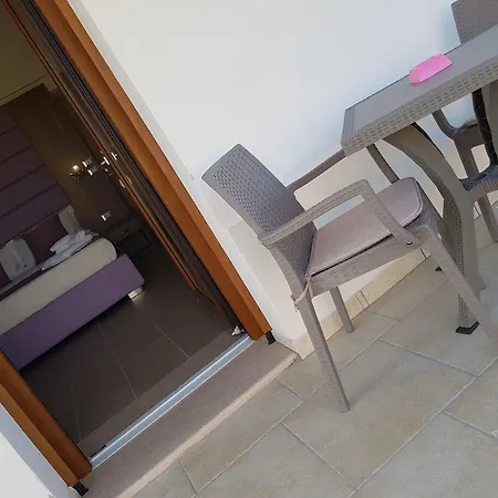 La Palazzina Bed&Breakfast-3